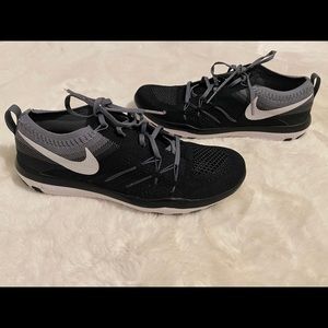 nike free tr flyknit size 8 womens